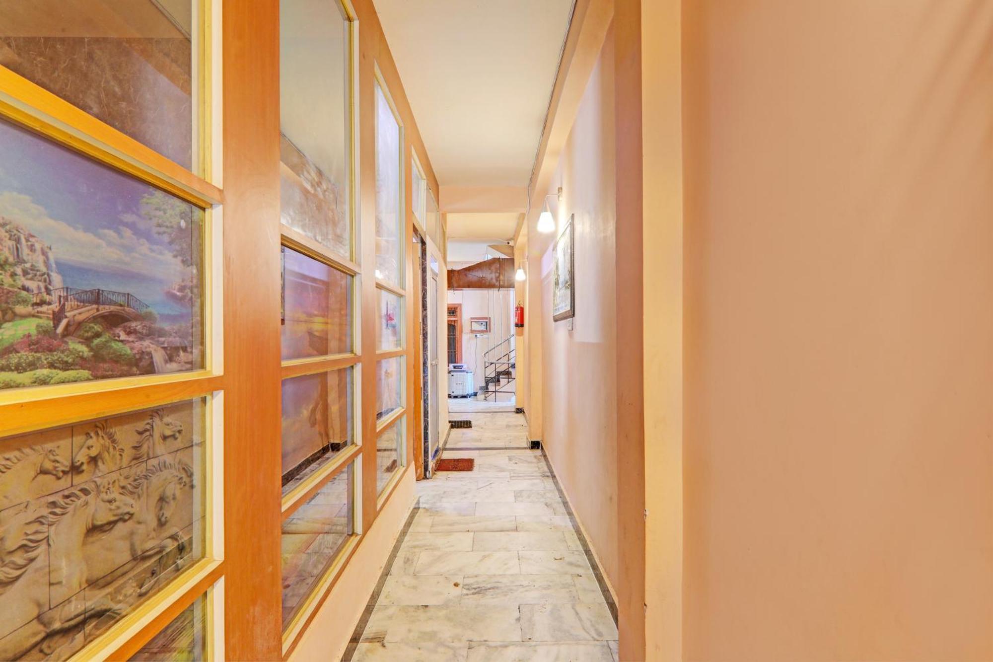 Hotel O Home Singhs Delight Varanasi Eksteriør bilde