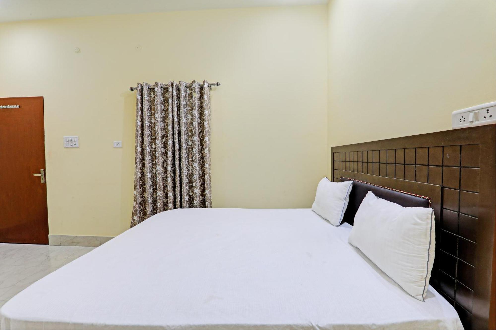 Hotel O Home Singhs Delight Varanasi Eksteriør bilde